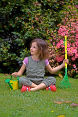 Rastrello in metallo per bambini verde Stocker Art 2305 con lunghezza da 78cm.