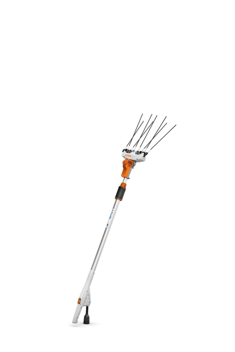 Abbacchiatore Stihl SPA 140 a batteria da 3,1kg con asta telescopica.