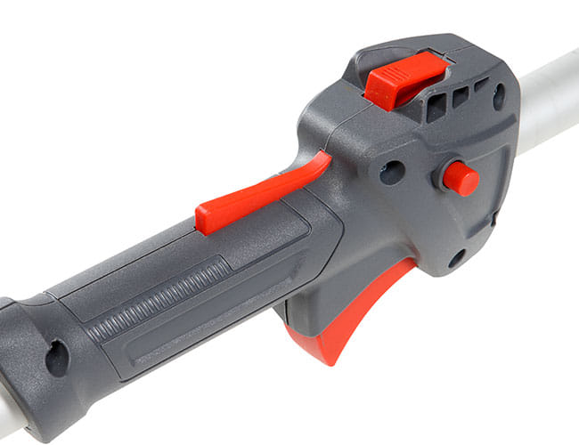 Decespugliatore a scoppio OleoMac BCH 250 S serie H compatto e leggero da 25,4 cm3.