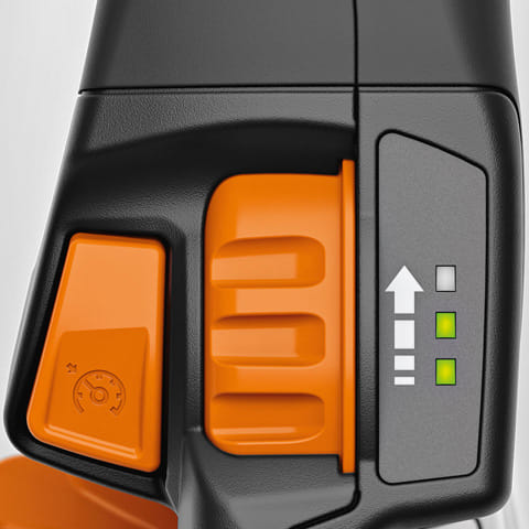 Soffiatore a batteria Stihl BGA 200 per uso professionale.