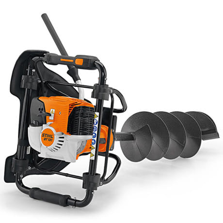 Trivella a scoppio Stihl BT 131 per operatore singolo con impugnatura antivibrante.
