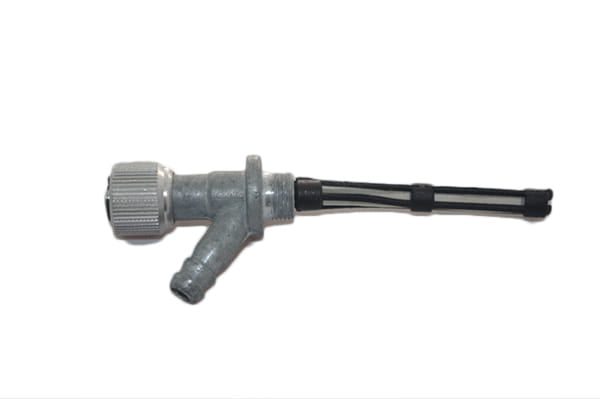 Rubinetto per serbatoio carburante attacco 12 x 1 - 8,5 senza riserva, con dado