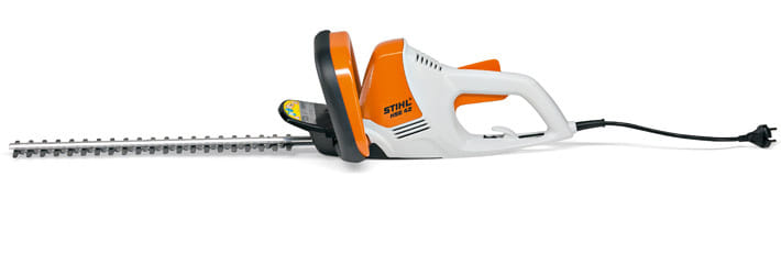Tagliasiepi elettrico Stihl HSE 42 molto leggero con lama da 45cm.