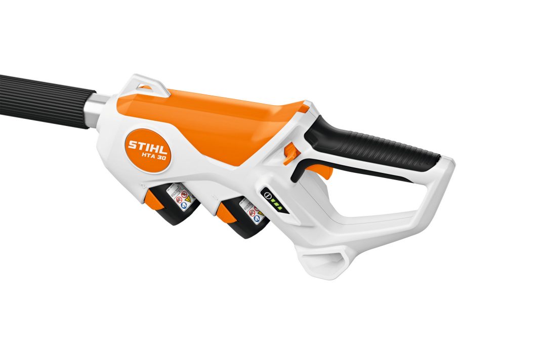 Potatore a batteria telescopico Stihl HTA 30 con lunghezza massima di 280cm