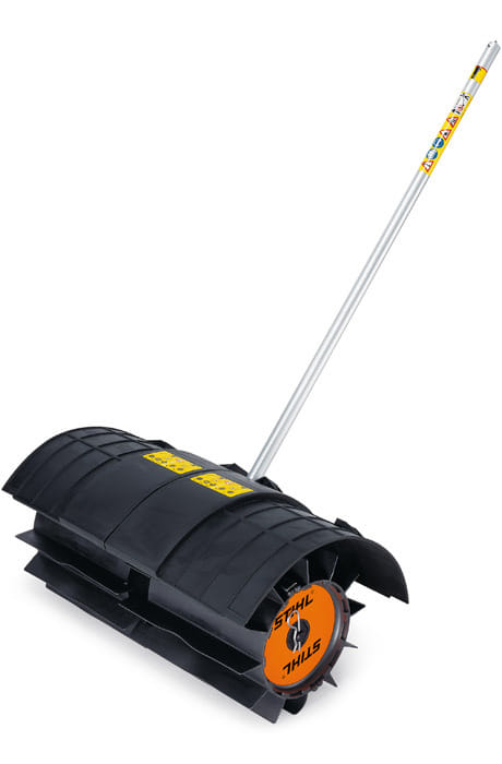 Attrezzo KW-KM spazzolone rotativo a rullo adatto al sistema Kombi Stihl