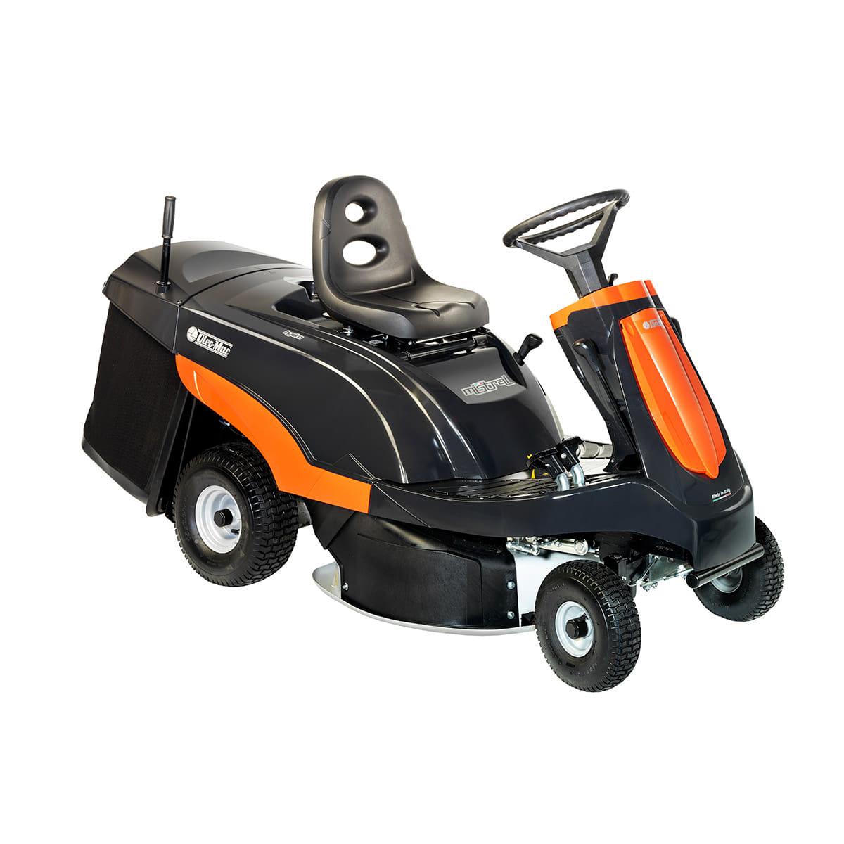 Trattorino rasaerba Rider con raccolta OleoMac Mistral 72/12,5 K H con motore da 413cm3 e larghezza di taglio da 72cm.