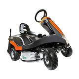 Trattorino rasaerba Rider con raccolta OleoMac Mistral 72/13 H con motore da 344cm3 e larghezza di taglio da 72cm.
