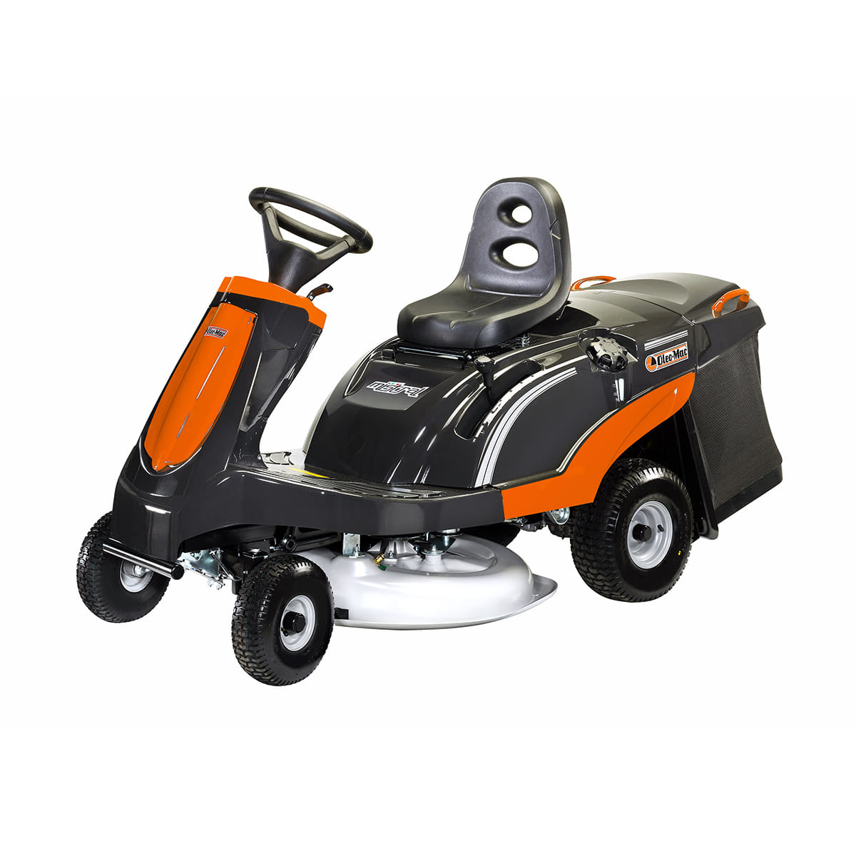 Trattorino rasaerba Rider con raccolta OleoMac Mistral 72/13 H con motore da 344cm3 e larghezza di taglio da 72cm.