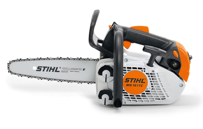 Motosega a scoppio Stihl MS 151 TC-E da 2,6 kg con barra da 25 cm