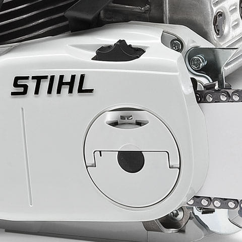 Motosega a scoppio Stihl MS 211 per legna da ardere da 2,3CV con barra da 40cm.