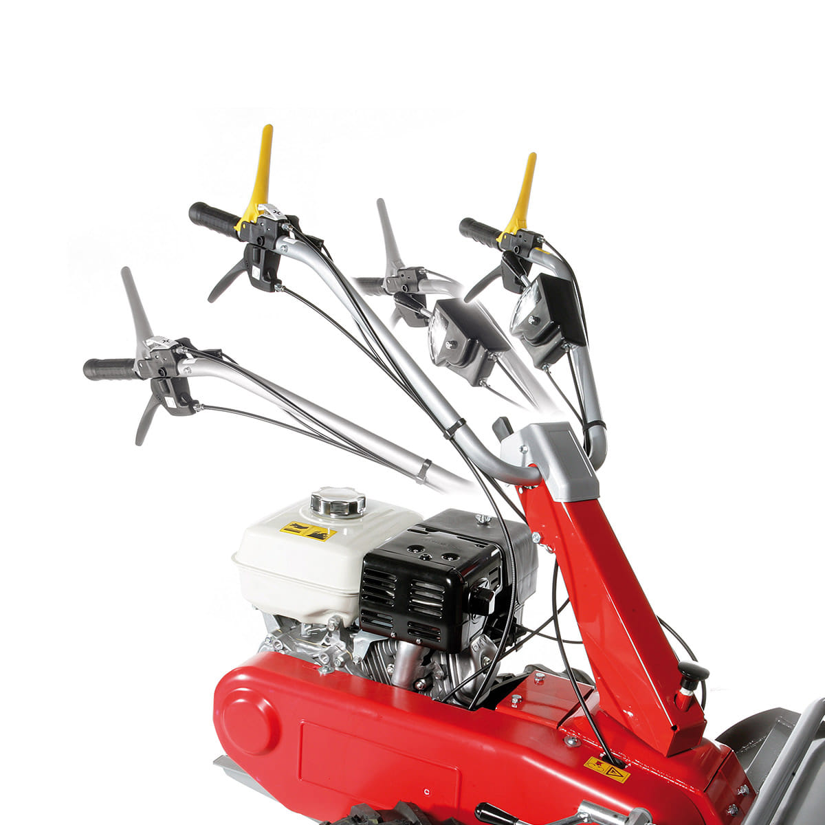 Trinciasarmenti a scoppio NIBBI NTS 65 per uso professionale con motore da 8,4HP e larghezza di lavoro da 65cm.