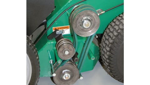 Rigeneratrice a scoppio Billy Goat OS 901 SPH professionale con motore Honda GX 270 OHV da 270cm3 e larghezza da lavoro 55cm.