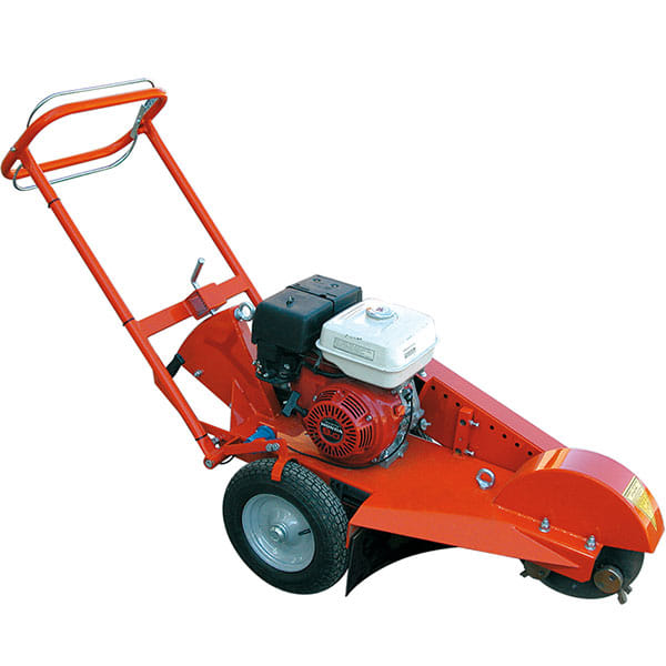 Fresaceppi a scoppio Caravaggi PP con motore Honda benzina da 11,7HP e diametro disco fresa 355mm.