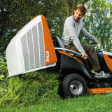 Trattorino rasaerba Stihl RT 5097 con sacco di raccolta e cambio idrostatico.