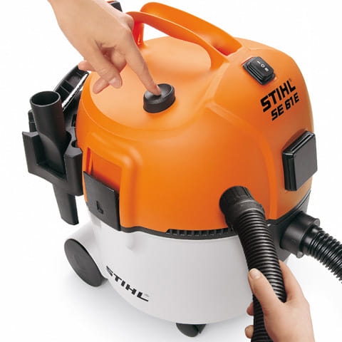 Aspiratore elettrico Stihl SE 122 E per solidi e liquidi da 1,5kW con raccoglitore da 30lt.