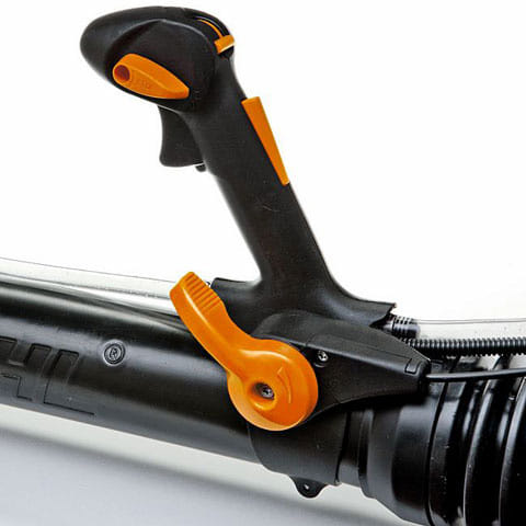 Atomizzatore a scoppio Stihl SR 450 con serbatoio per liquidi da 14 lt