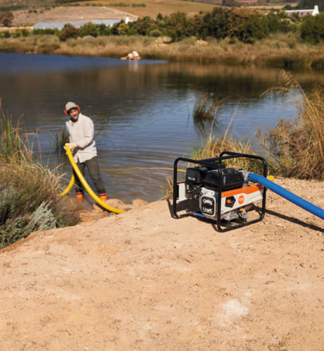 Pompa per acqua WP300 STIHL con motore 4 tempi da 37 m3/h.
